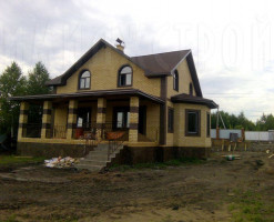 Строим коттедж с мансардой, эркером и мягкой кровлей