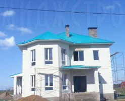 Не маленький дом