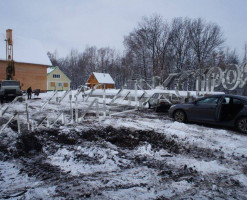 Широкий дом в лесу