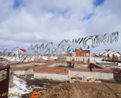 Коттедж с двумя эркерами 