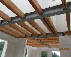 Дом облицован плиткой