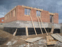 Коттедж с навесом в Уфе