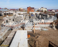 Коттедж с двумя эркерами 