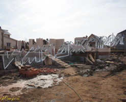 Коттедж с двумя эркерами 