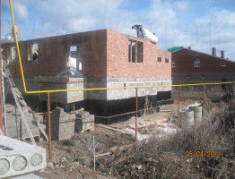 Коттедж с навесом в Уфе