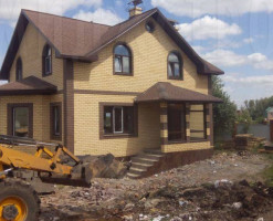 Строим коттедж с мансардой, эркером и мягкой кровлей