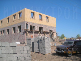 Коттедж с навесом в Уфе