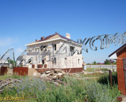 Коттедж с двумя эркерами 