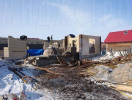 Красивый коттедж с гаражом Красивый коттедж с гаражом