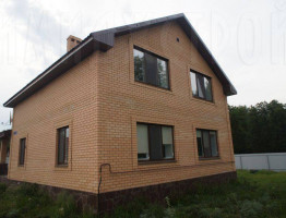 Удобный коттедж с террасой 198 кв.м.