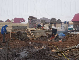 Красивый коттедж с гаражом Красивый коттедж с гаражом