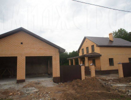 Удобный коттедж с террасой 198 кв.м.