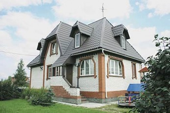 Коттедж со смещенными уровнями