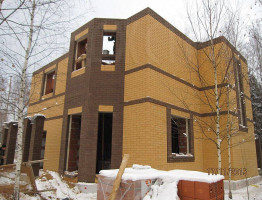 Дом из керамического камня