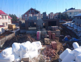 Красивый коттедж с гаражом Красивый коттедж с гаражом