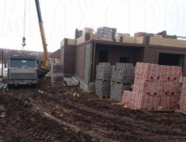 Красивый коттедж с гаражом Красивый коттедж с гаражом