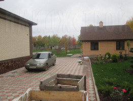 Строительство большого дома с цоколем Строительство большого дома с цоколем