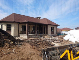 Красивый коттедж с гаражом Красивый коттедж с гаражом