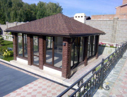 Строительство большого дома с цоколем Строительство большого дома с цоколем