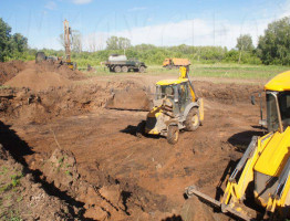 Строительство большого дома с цоколем Строительство большого дома с цоколем