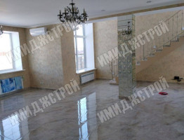 Красивый коттедж с гаражом Красивый коттедж с гаражом