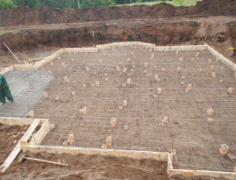 Строительство большого дома с цоколем Строительство большого дома с цоколем