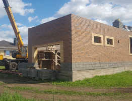 Красивый коттедж с мансардой