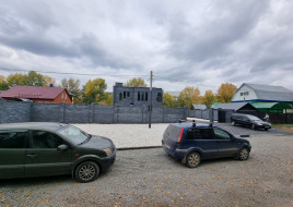 Коттедж с плоской кровлей в стиле "хай-тек"